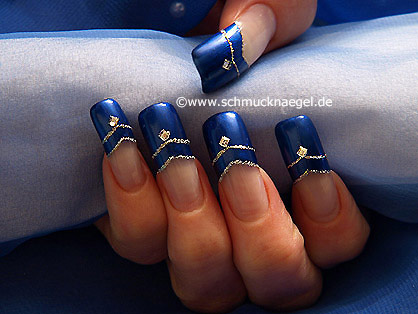  Quadratic strass stones on the fingernails - Nail art motive 106