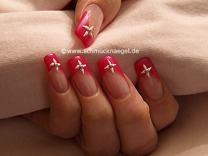  Nailart Motiv mit Halbperlen und Nagellack - Nailart 167