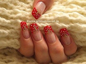French motif with nail lacquer in red