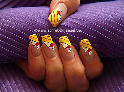 Ice-cream wafer design as fingernail motif