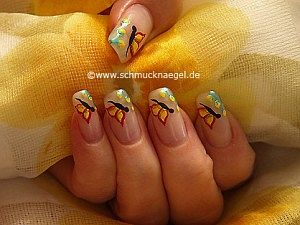 Butterfly springtime motif as fingernail design