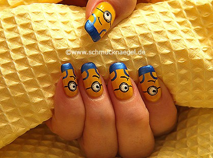 Minions as motif for the fingernails