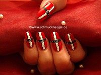 Santa Claus coat as fingernail design