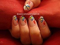 Bird motif as fingernail design with art liner