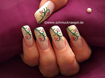 Diseño en uñas con instrucciónes