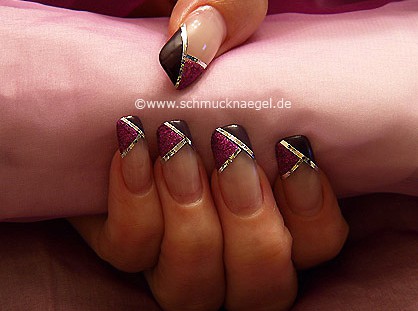 Holograma y nail art liner en fucsia-glitter