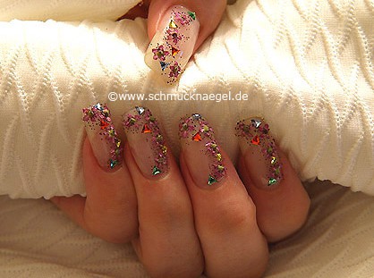 Piedras strass triangular y flores secas