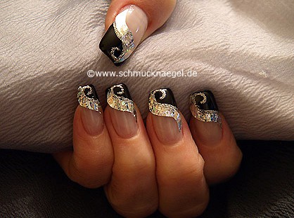 Holograma y nail art liner en plata-glitter