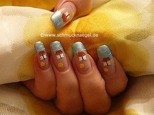 Motivo verano con esmalte en diferentes colores