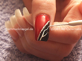 Nailart-Liner in der Farbe weiß