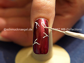 Nailart Liner in der Farbe weiß