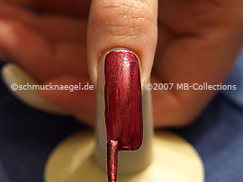 Nagellack in der Farbe kupfer