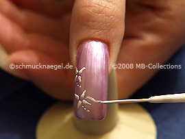 Nailart Liner in der Farbe weiß