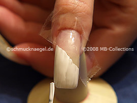 Nagellack in der Farbe weiß