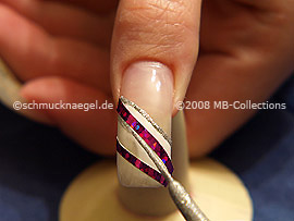 Nailart Liner in der Farbe silber-glitter