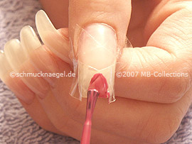 Nailart Pen in der Farbe flieder