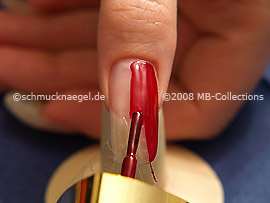 Nagellack in der Farbe rot