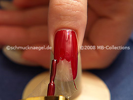 Nagellack in der Farbe rot