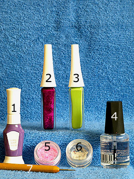 Produkte für das Fingernagel Motiv mit Muschel Splitter - Nailart Pen, Nailart Liner, Muschel Splitter, Strasssteine, Spot-Swirl, Klarlack