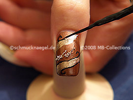 Nailart Liner in der Farbe schwarz
