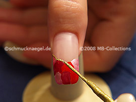 Nailart Liner in der Farbe gold-glitter