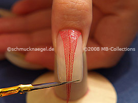 Schere und Skelettblatt