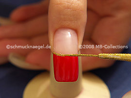 Nailart Liner in der Farbe gold-glitter