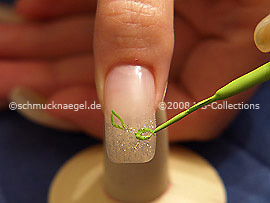 Nailart Liner in der Farbe hellgrün