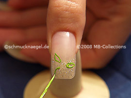 Nailart Liner in der Farbe hellgrün