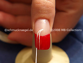 Nailart Liner in der Farbe weiß