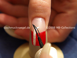 Nailart Liner in der Farbe schwarz