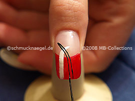 Nailart Liner in der Farbe schwarz