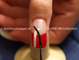 Nailart Liner in der Farbe schwarz