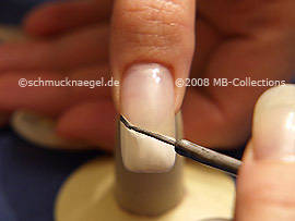 Nailart Liner in der Farbe Silber
