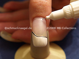 Nailart Pen in der Farbe weiß