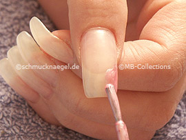 Nagellack in der Farbe rosa