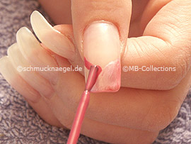 Nagellack in der Farbe lavendel