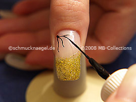 Nailart Liner in der Farbe schwarz