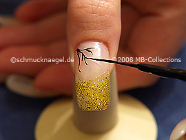 Nailart Liner in der Farbe schwarz