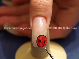 Nailart Liner in der Farbe schwarz