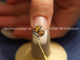 Nailart Liner in der Farbe gold-glitter