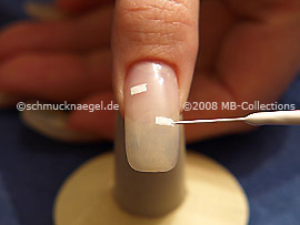 Nailart Liner in der Farbe weiß