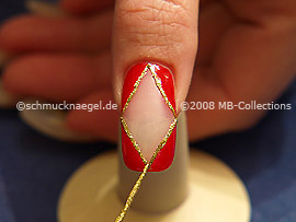 Nailart Liner in der Farbe gold-glitter