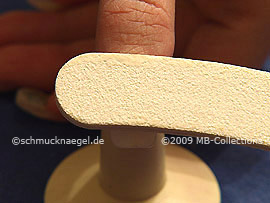 Fingernageloberfläche anrauhen