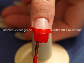 Nagellack in der Farbe rot