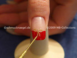 Nailart Liner in der Farbe gold-glitter