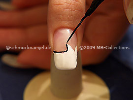 Nailart Liner in der Farbe gold-glitter