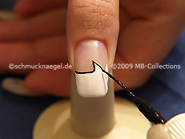 Nailart Liner in der Farbe schwarz