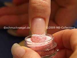 Glitter-Pulver in der Farbe rosa