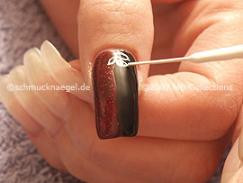 Nailart Liner in der Farbe weiß